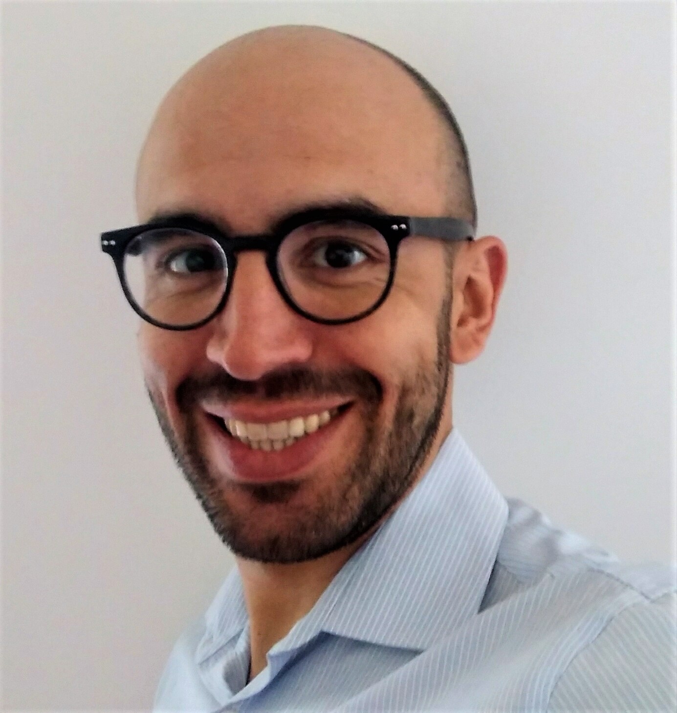 Miguel Reis Ferreira Headshot